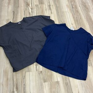 Uniform scrub women’s top bundle. Cotton blend material size 2XL